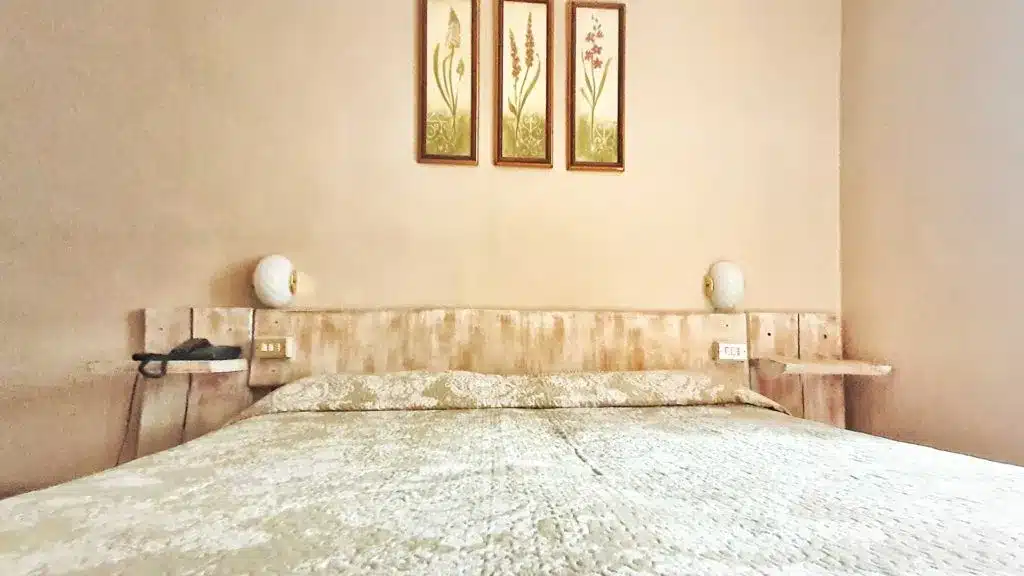 letto camera standard bellavista san baronto